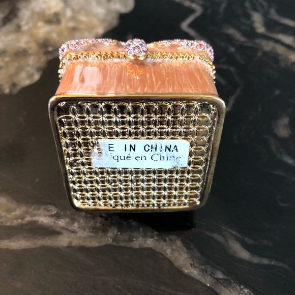 Gorgeous crystal frog enamel trinket / pill box - Picture 5 of 5